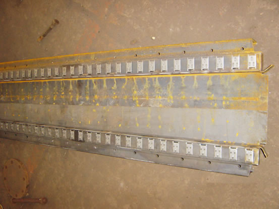 受液槽同鼓泡促進(jìn)器一體結(jié)構(gòu)